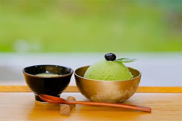 高羊茅が抜けない理由と確実に駆除する実践手順